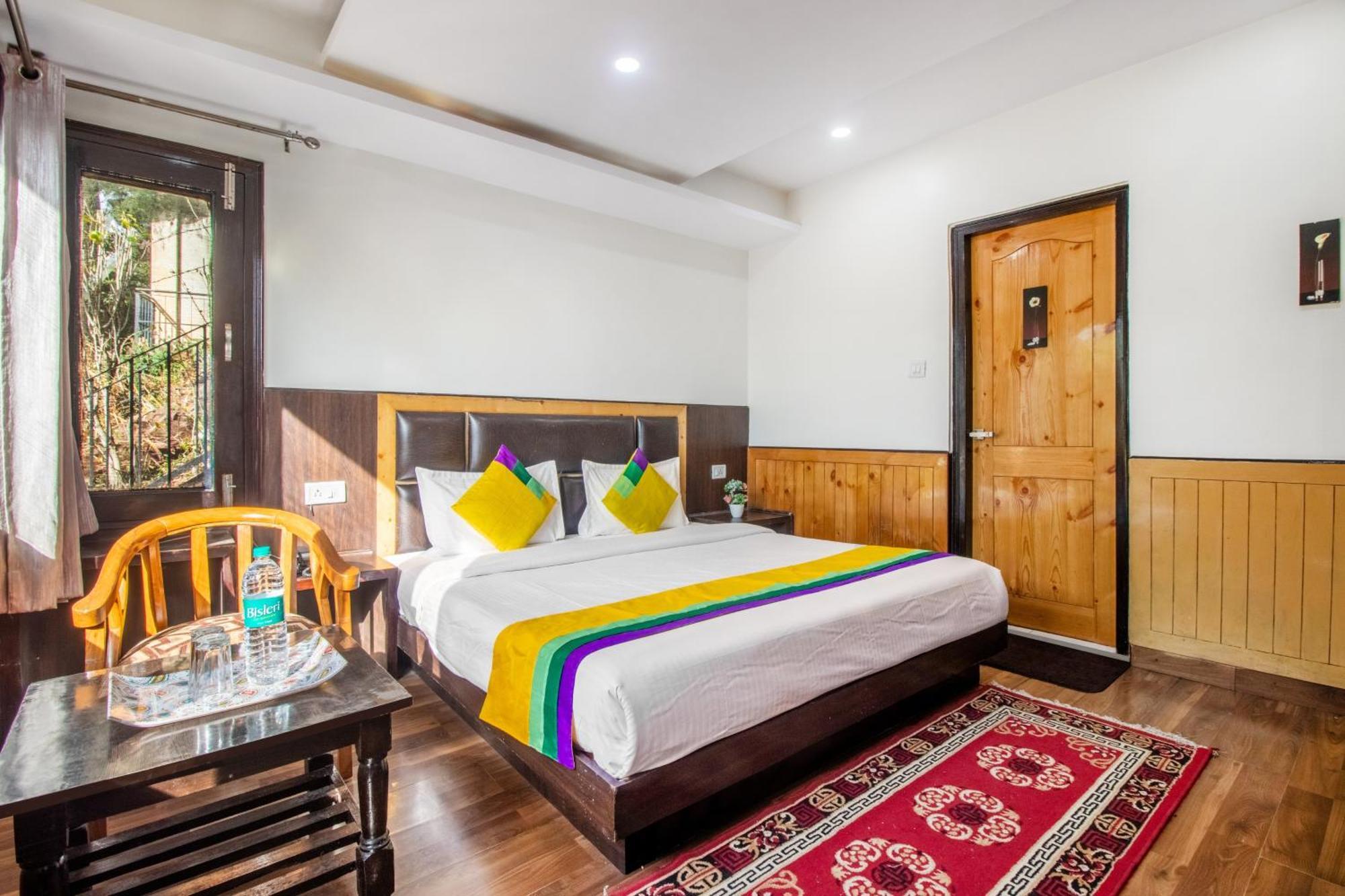 Itsy Hotels Avantika With Forest View シムラー エクステリア 写真
